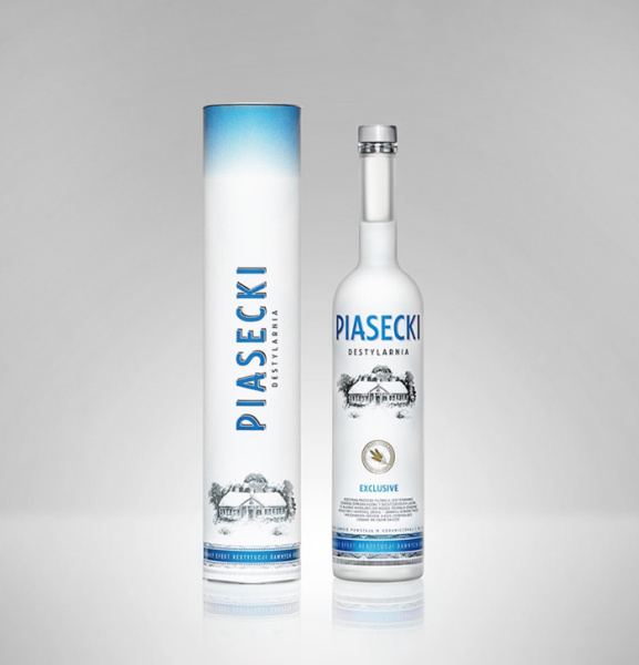 butelka wódki Piasecki