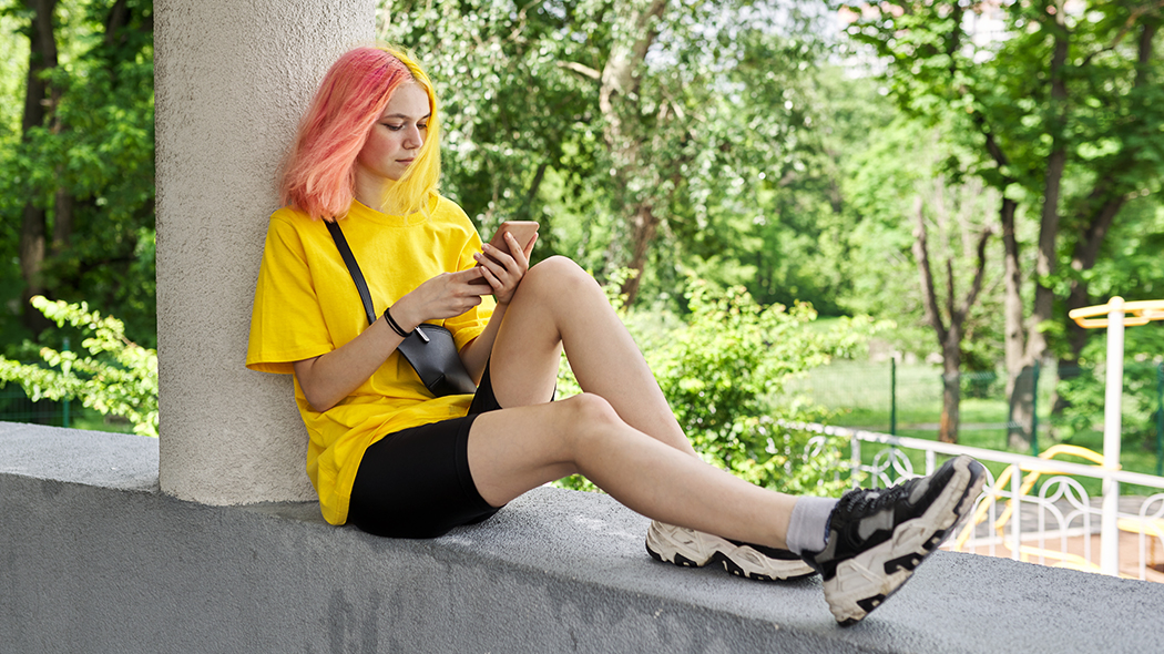 Jak dotrzeć do pokolenia Alfa? tło