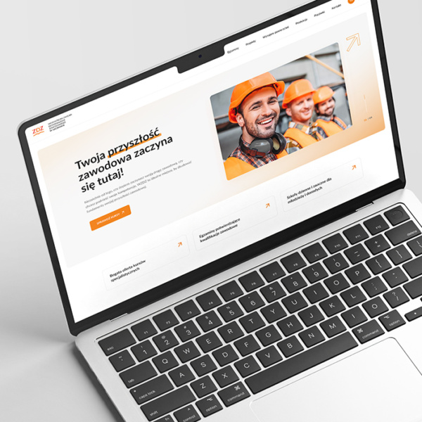 Laptop z otwartą stroną internetową Wojewódzkiego Zakładu Doskonalenia Zawodowego