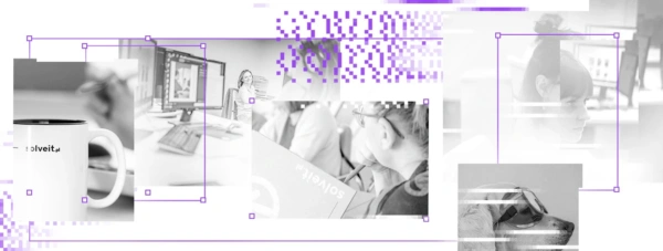 Kolaż czarno-białych zdjęć przedstawiających zespół Solveit podczas pracy