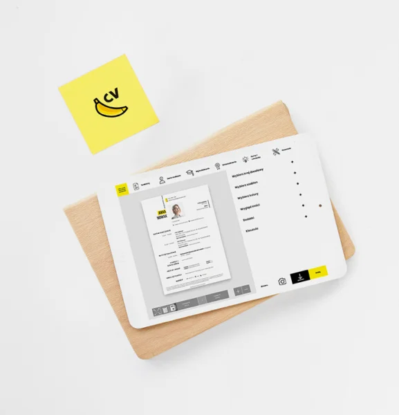 tablet z otwartą stroną generatora cv