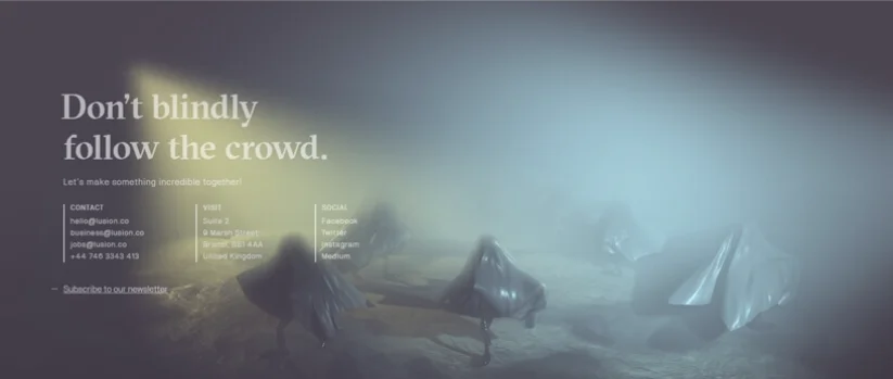 Strona internetowa lusion.co spowita we mgle z hasłem Don't blindly follow the crowd i danymi kontaktowymi