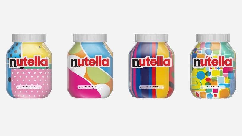 Cztery słoiki kremu Nutella z limitowanej edycji w kolorowe, wzorzyste etykiety